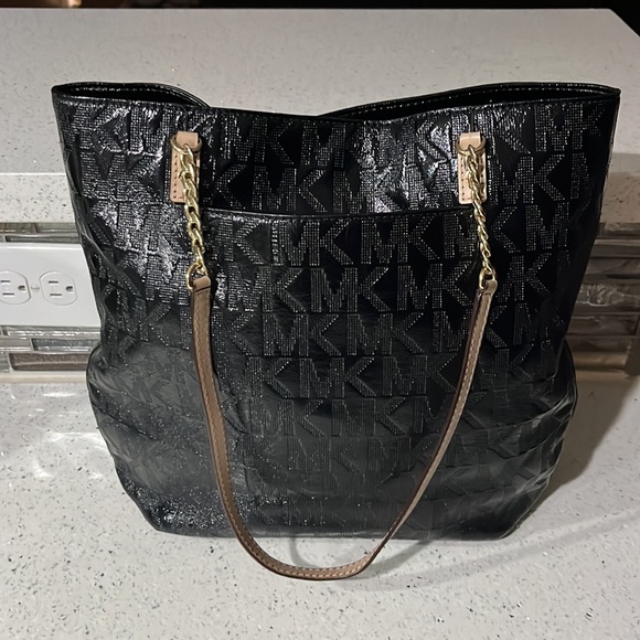 Michael Kors Collection Handbags - Michael Kors Shoulder Purse